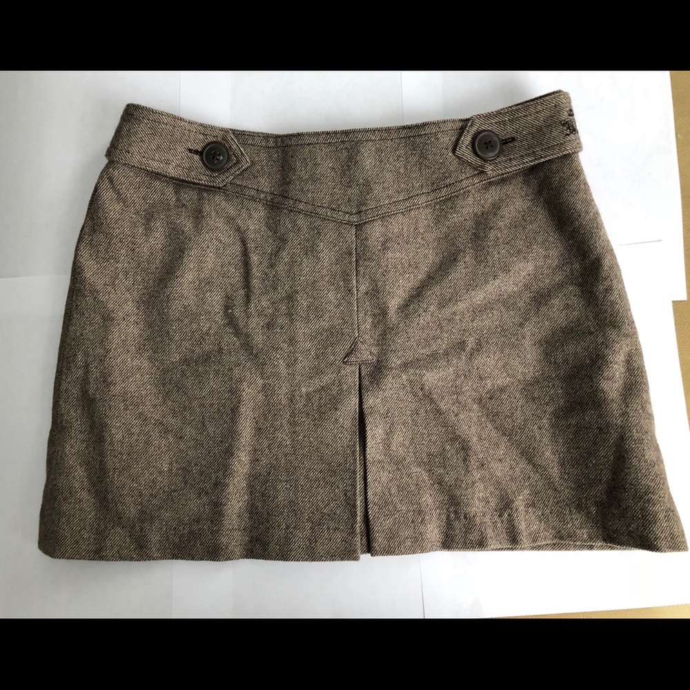 Tweed mini skirt